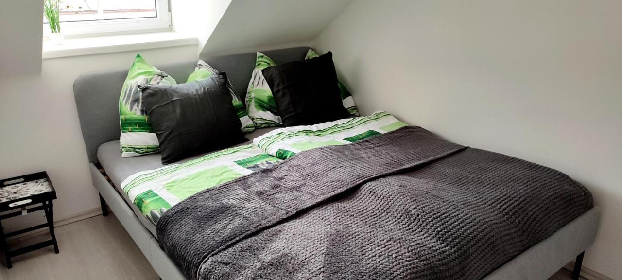 Apartman - Cafe Princ Pod Hradem Wifi, Klima Šternberk Zewnętrze zdjęcie